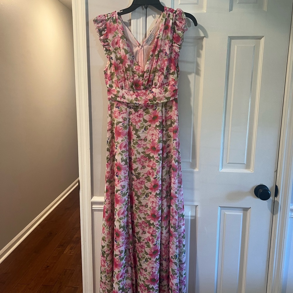 Dress Forum Pink and Red Sleeveless V-Neck Maxi Dress
